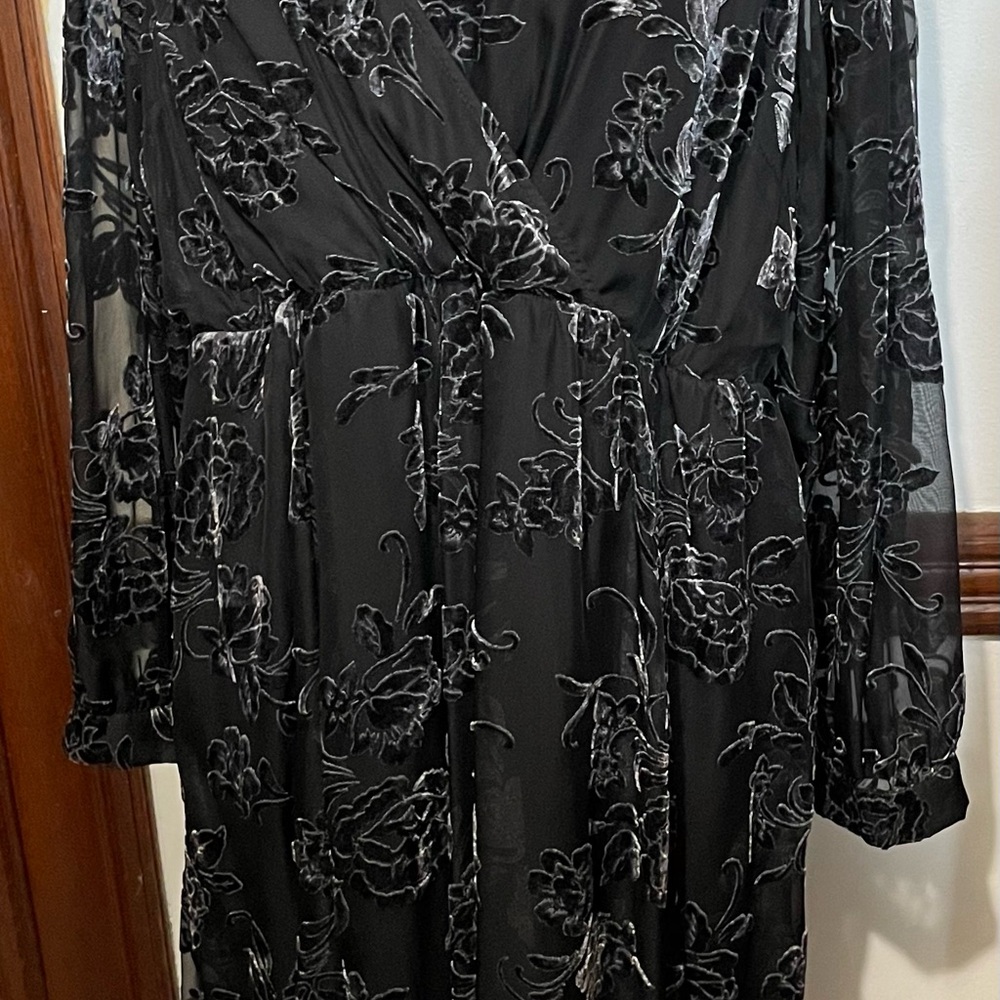 Torrid Black and Gray Floral Long Sleeve Dress